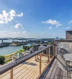 Keino Spring | Harris & Harris Realty Group