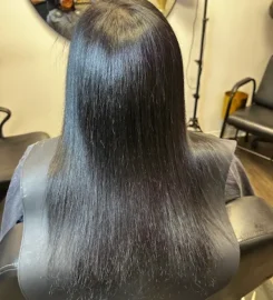 Tropical Strandz Salon